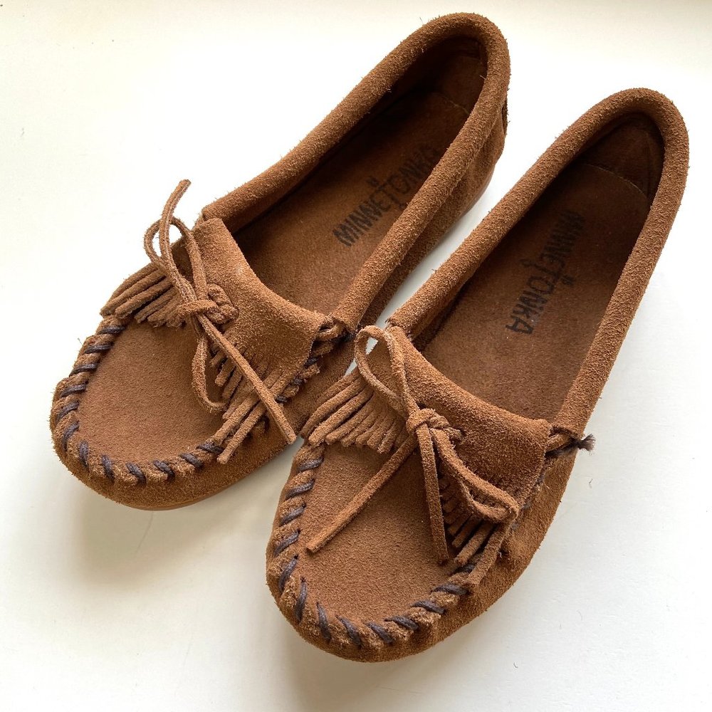 NWOT Girls Minnetonka Moccasin Kilty Size 13